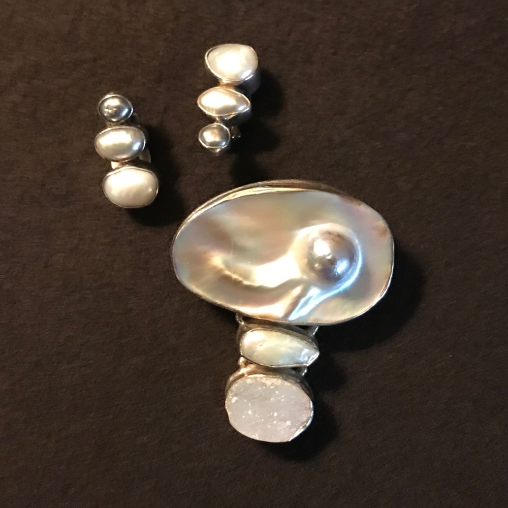 Large Blister Pearl pendant & clip earrings